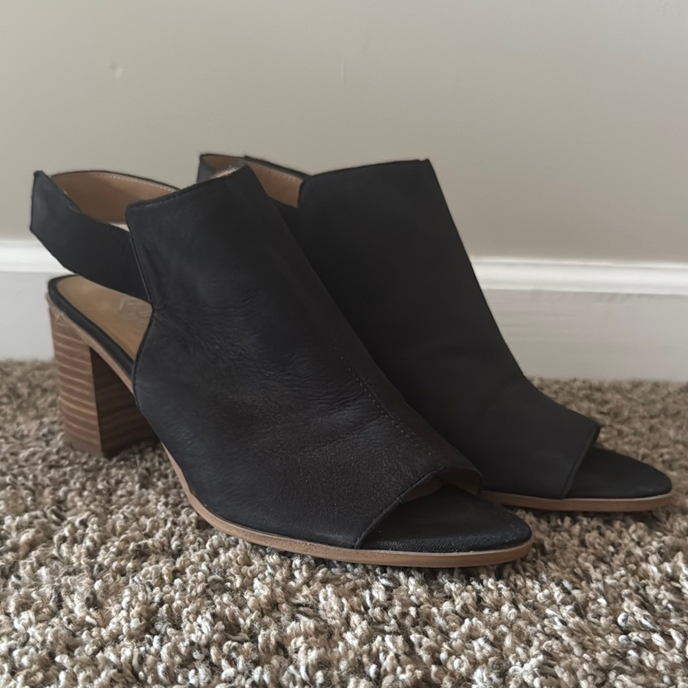 Franco Sarto Black heel/sandal